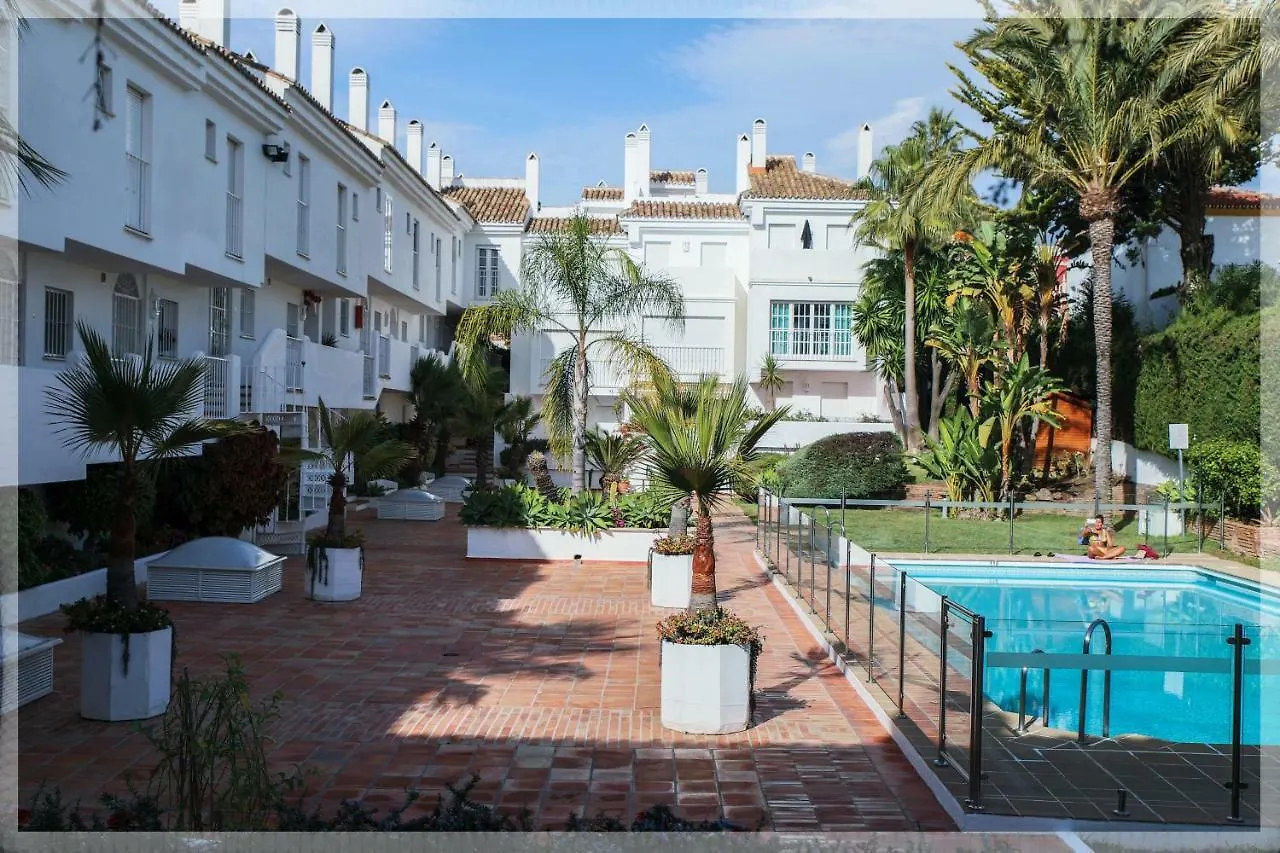 Apartment Rest Nueva Andalucia, Puerto Banus contacts